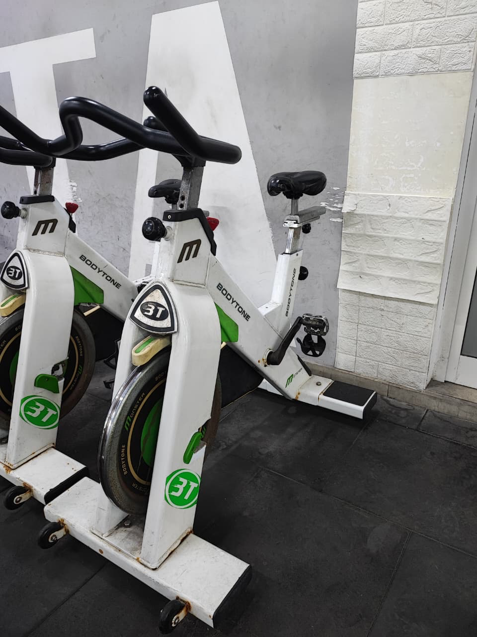 Vélo de biking bodytone