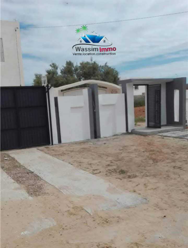 À vendre villa de Luxe S+4 de prix raisonnable 390mil sur Zarzis