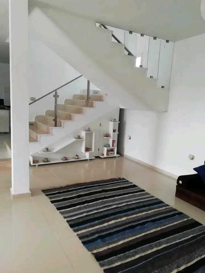 À vendre villa de Luxe S+4 de prix raisonnable 390mil sur Zarzis