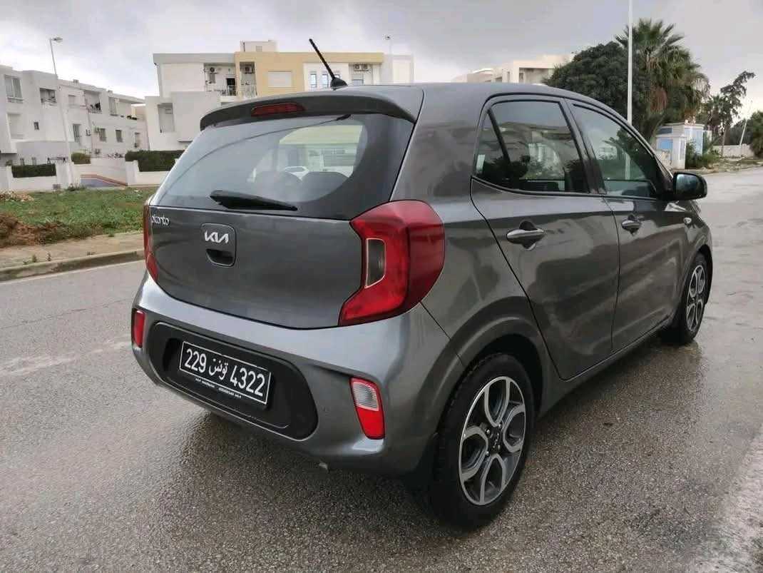 KIA PICANTO GT LINE PREMIÈRE MAIN TRÈS PROPRE 