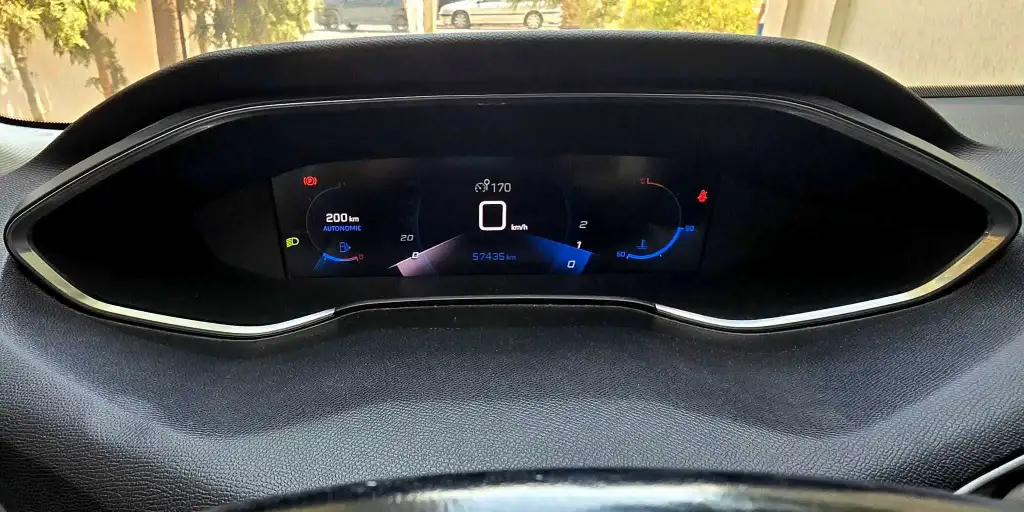  ⛔️ ⛔️⛔️Peogeot 308 2022 50.000km essence  🔁 on accepte l échange des voitures