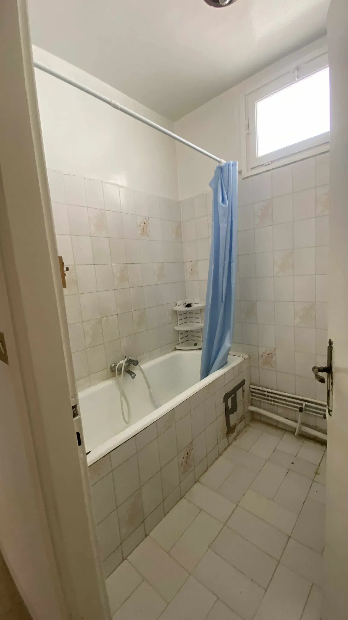 appartement s+3 3éme étage menzah 9