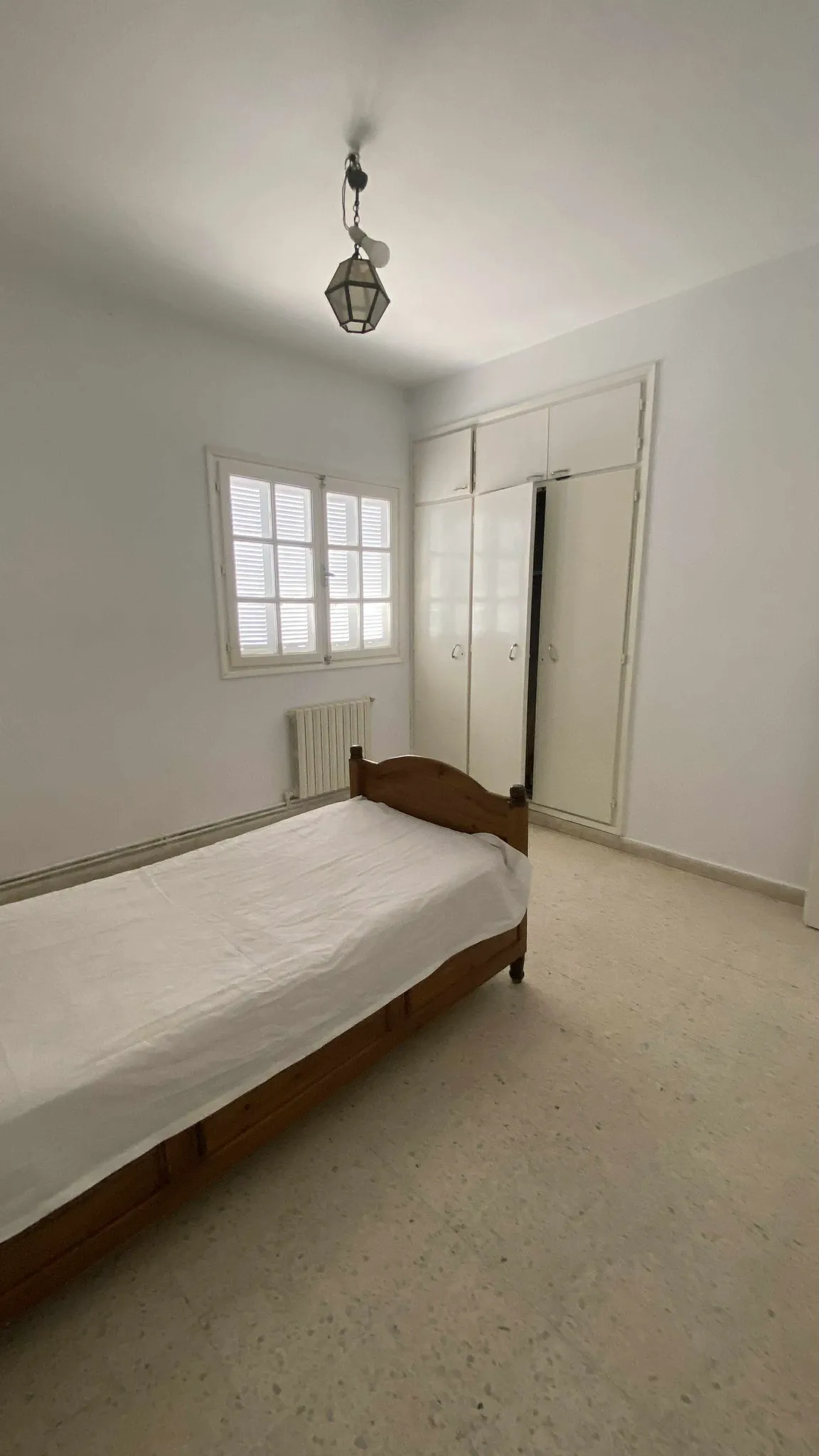 appartement s+3 3éme étage menzah 9