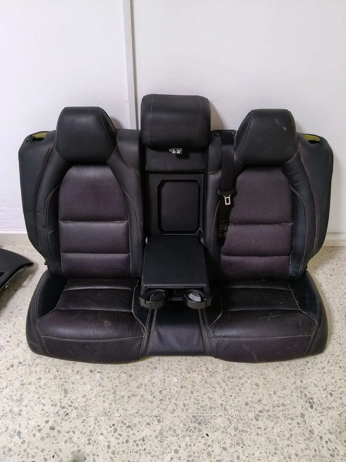 Pièces d'intérieur Mercedes CLA 220 CDI Coupé AMG (2013) à vendre