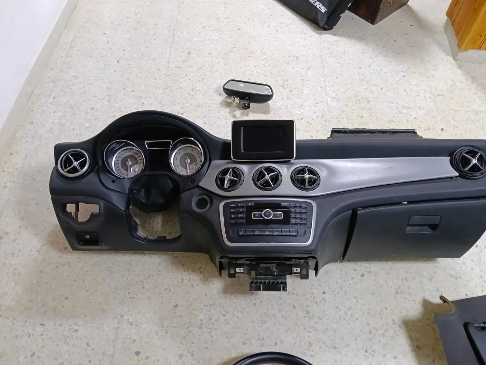 Pièces d'intérieur Mercedes CLA 220 CDI Coupé AMG (2013) à vendre
