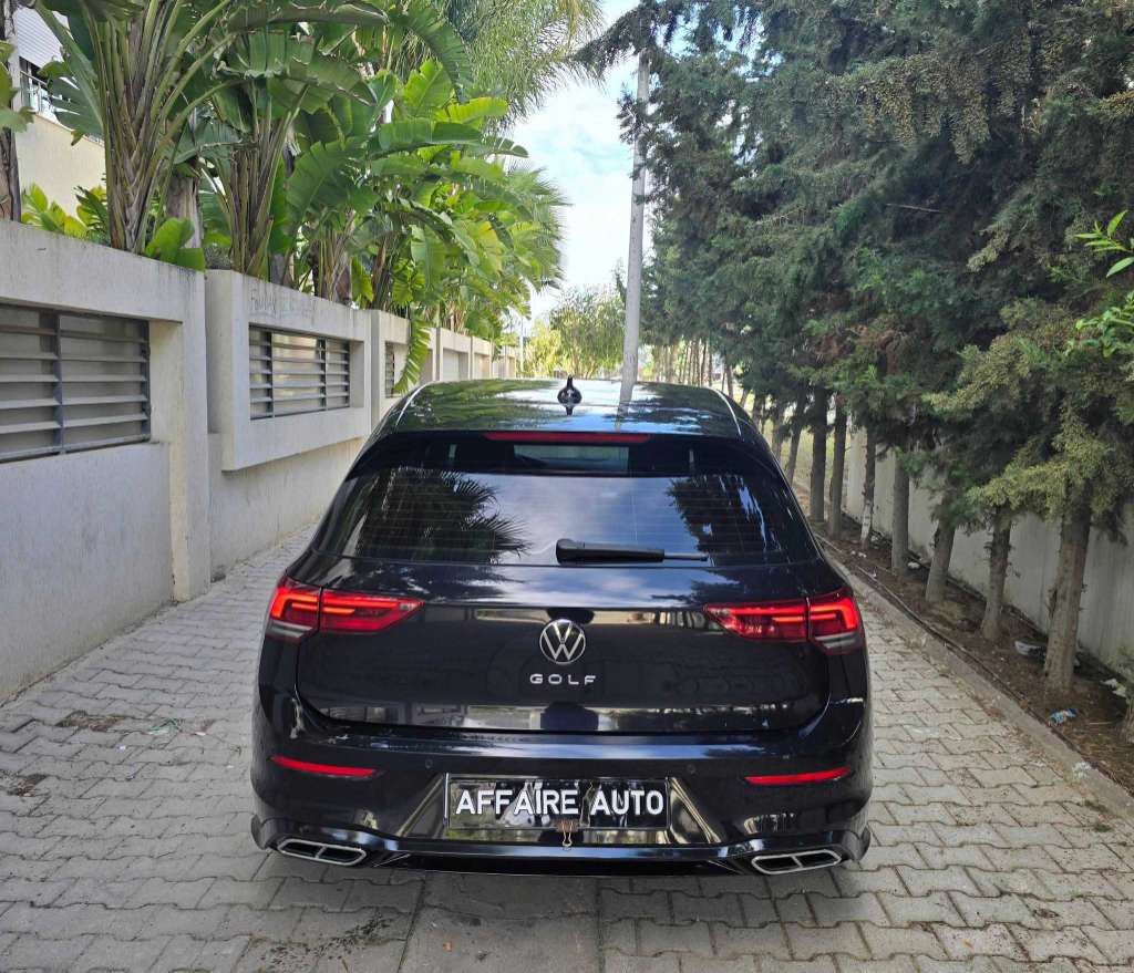 Volkswagen Golf8 essence 2022 🚘
                    🔁 on accepte l échange des voitures
 