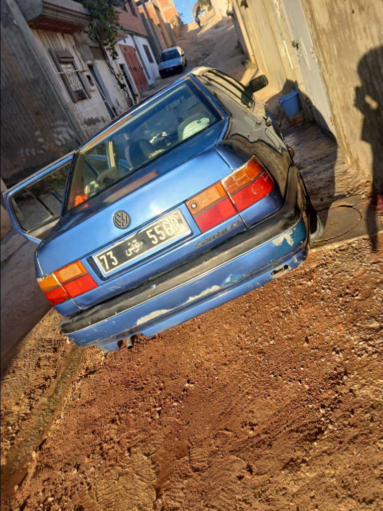 سيارات vento للبيع المهتم الاتصال على الرقم 52298011\98717006