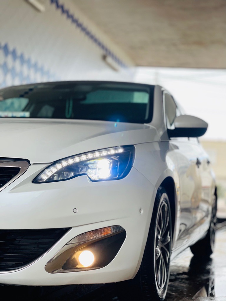 PEUGEOT 308 GT LINE