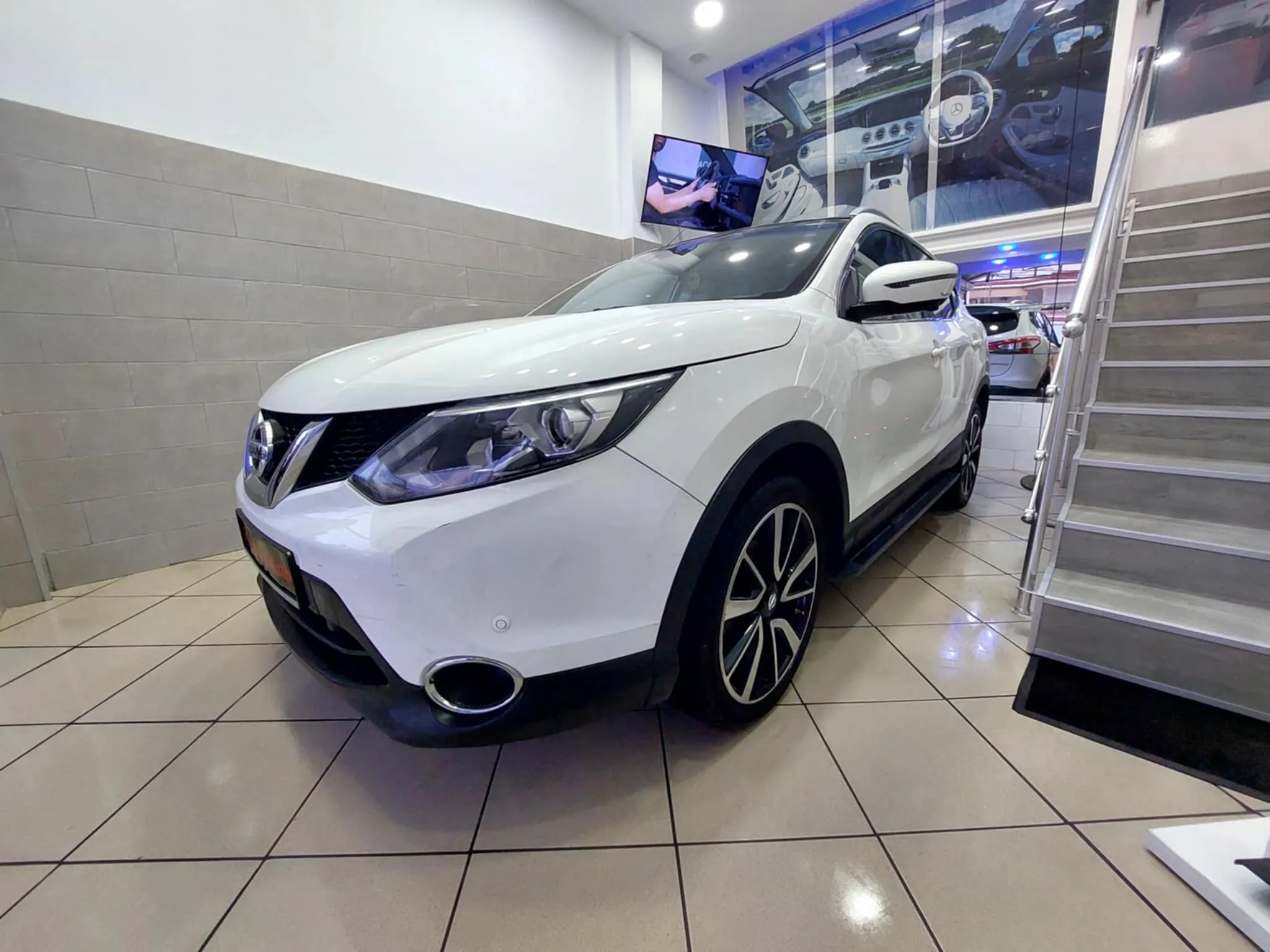Nissan Qashqai - Tekna - tel 98479647-21140009