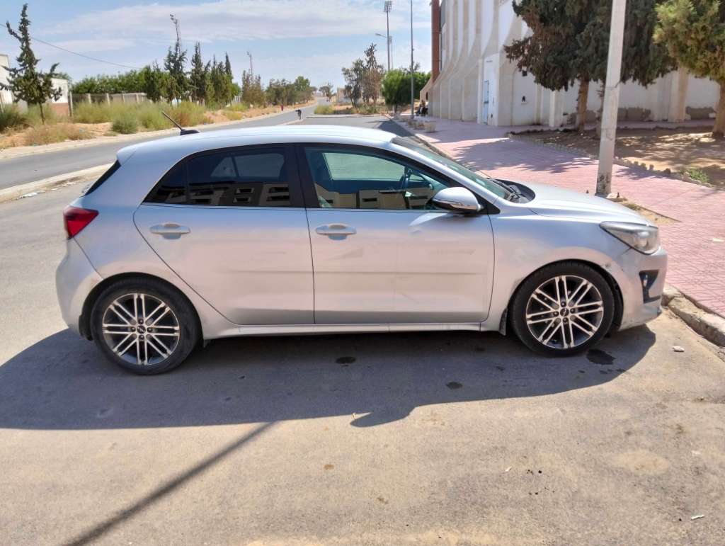 Kia Rio prestige