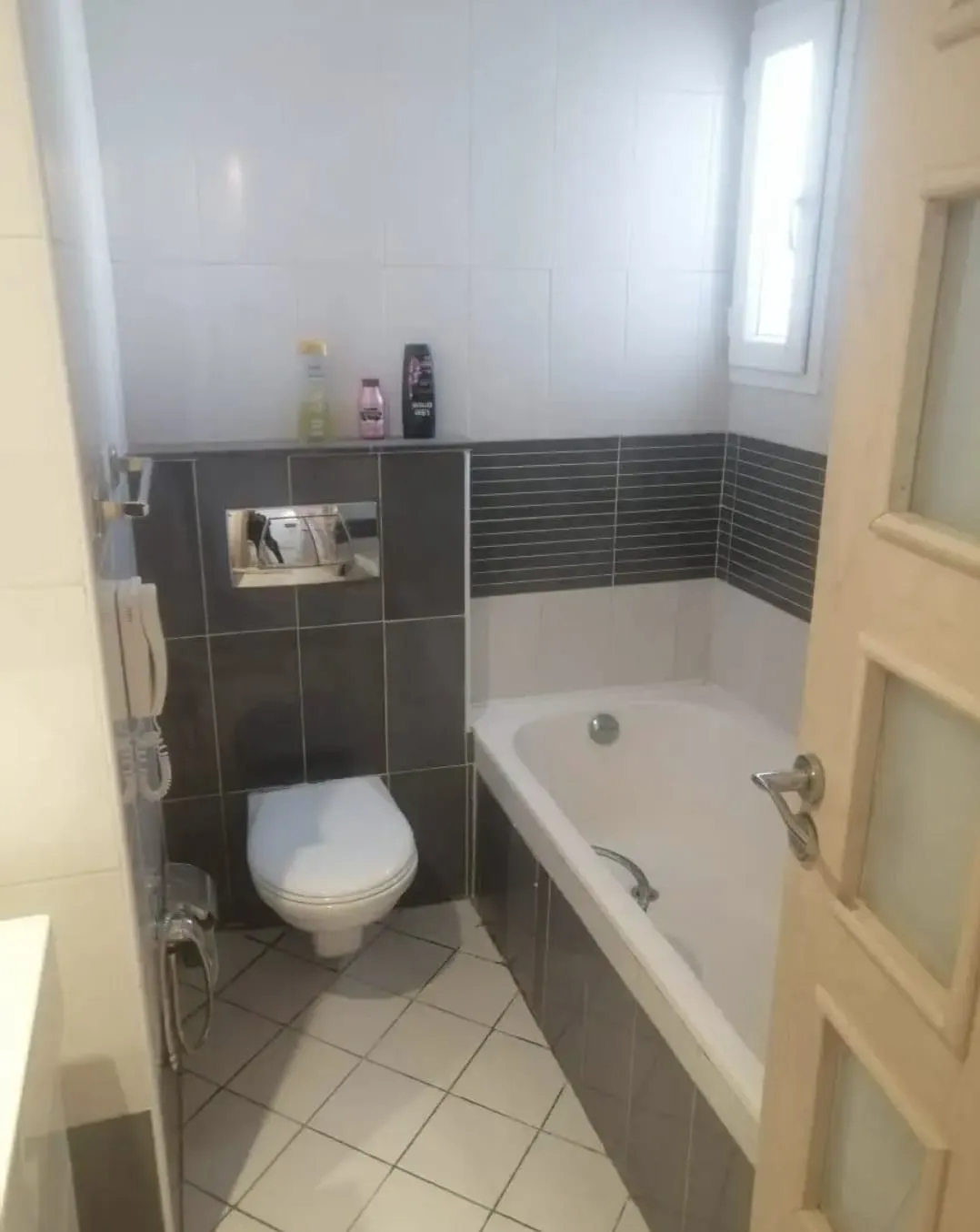 À vendre S+2 pieds dans l’eau – pied dans l'eau 📍 Chatt Mariem