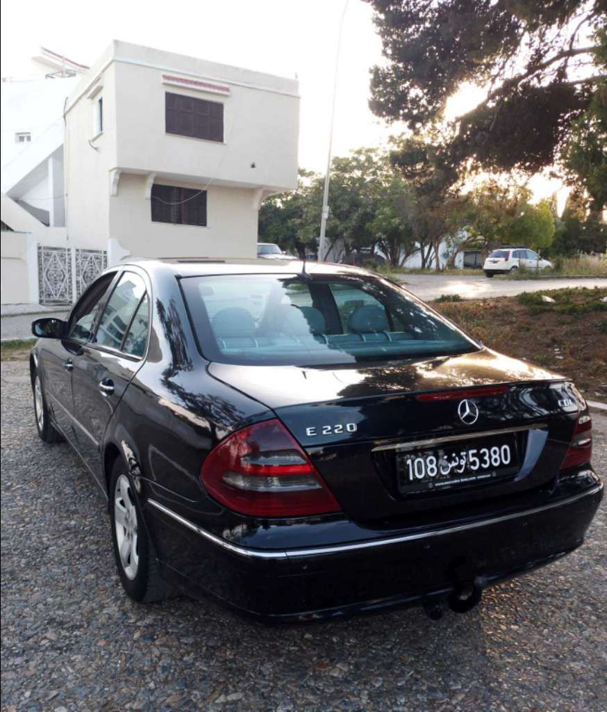Mercedes class E tel 22300453