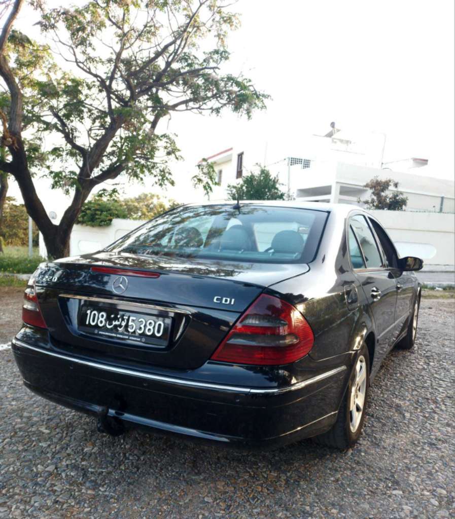 Mercedes class E tel 22300453