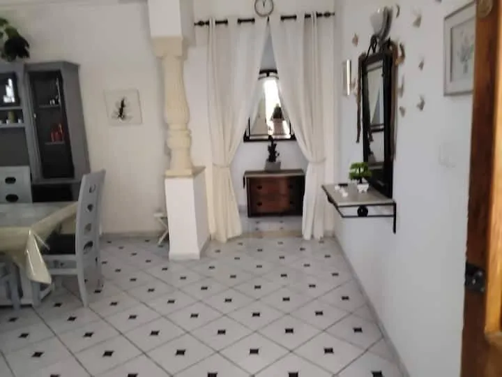 villa avec piscine 29730412