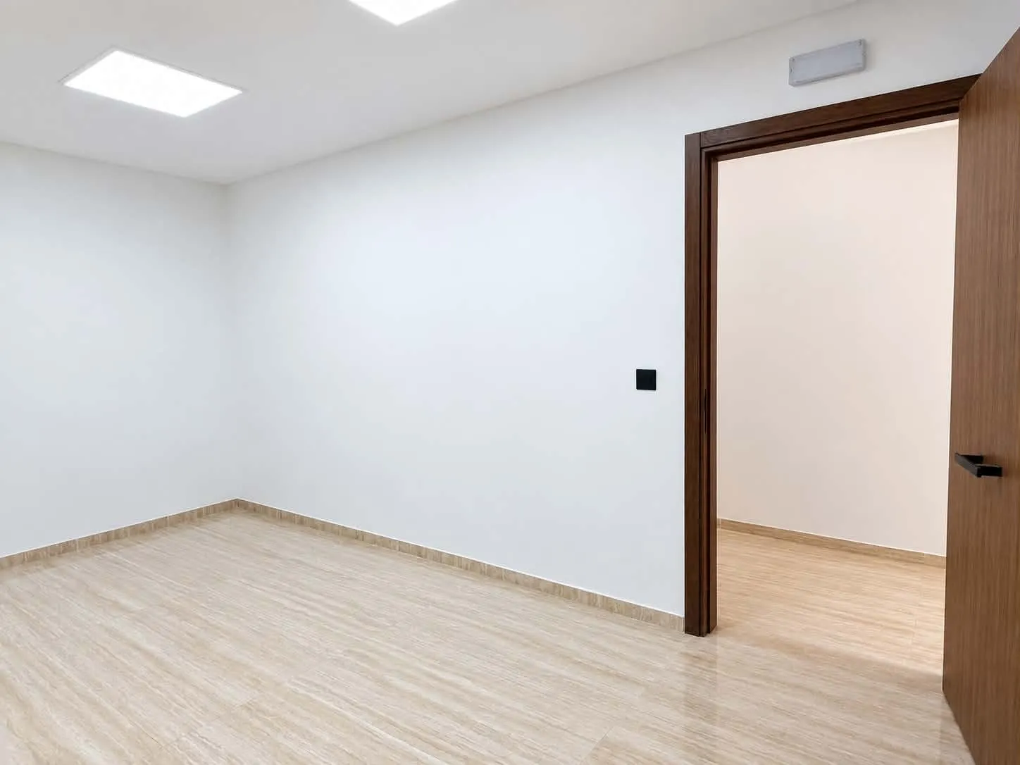 🔴⚫️ BUREAUX H+1 À LOUER – LAOUINA