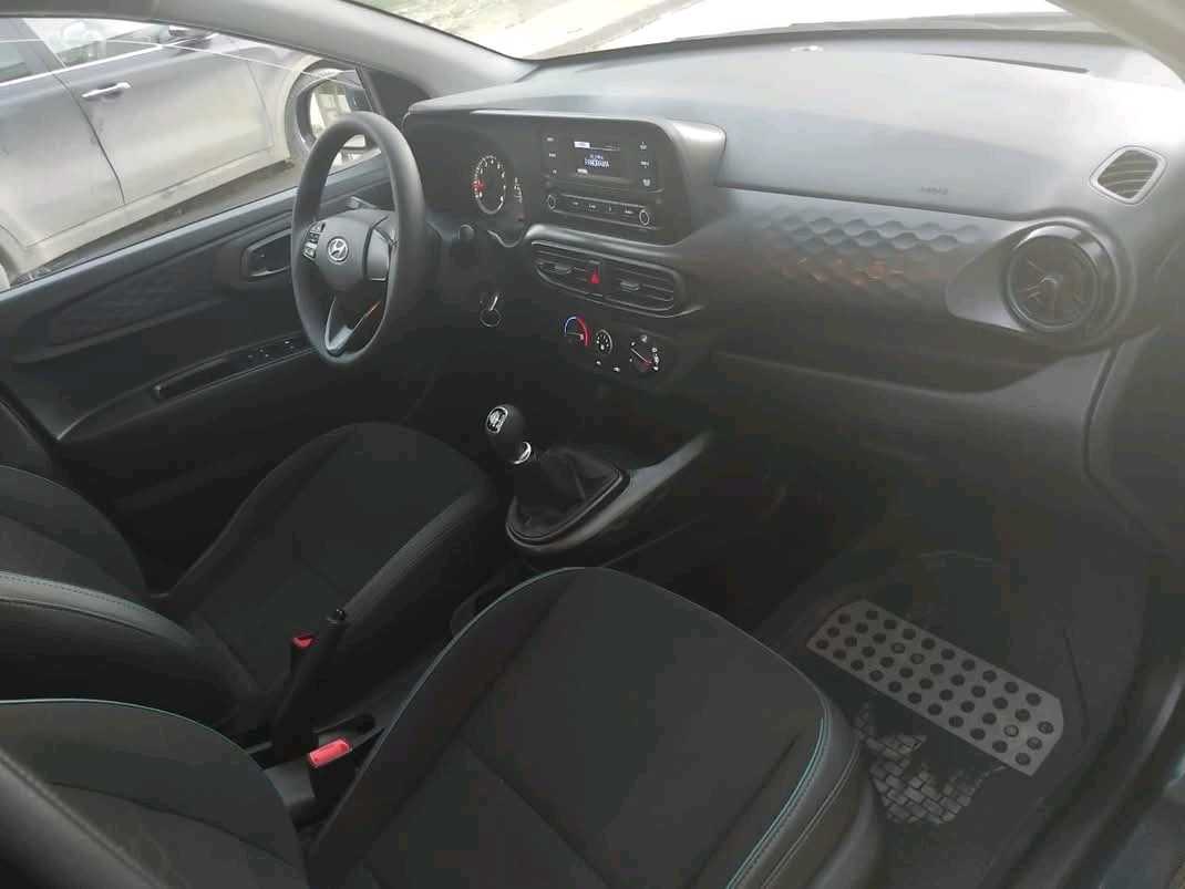 HYANDAI GRAND I 10 PREMIÈRE MAIN TRÈS PROPRE 