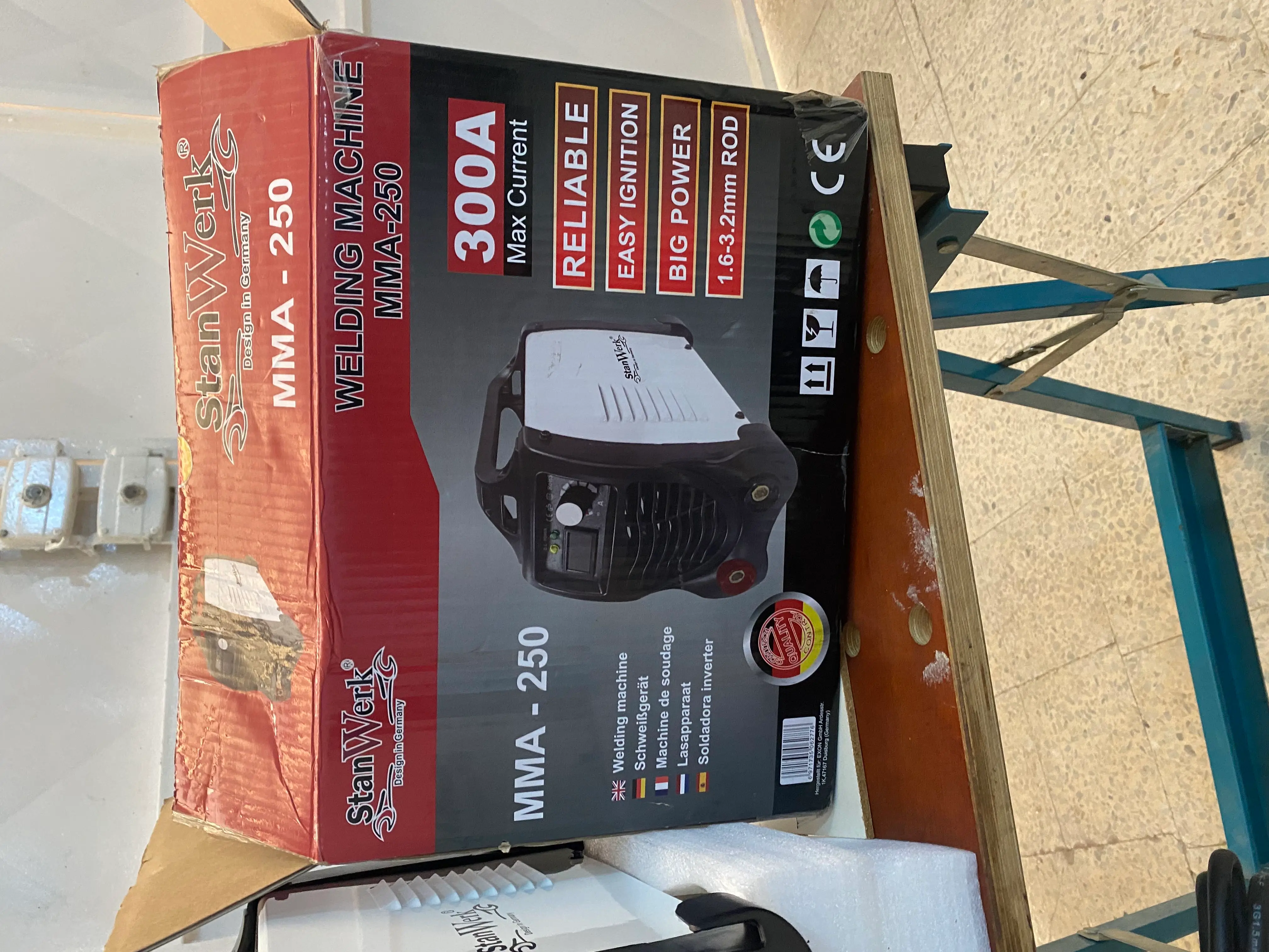 Poste soudire importer