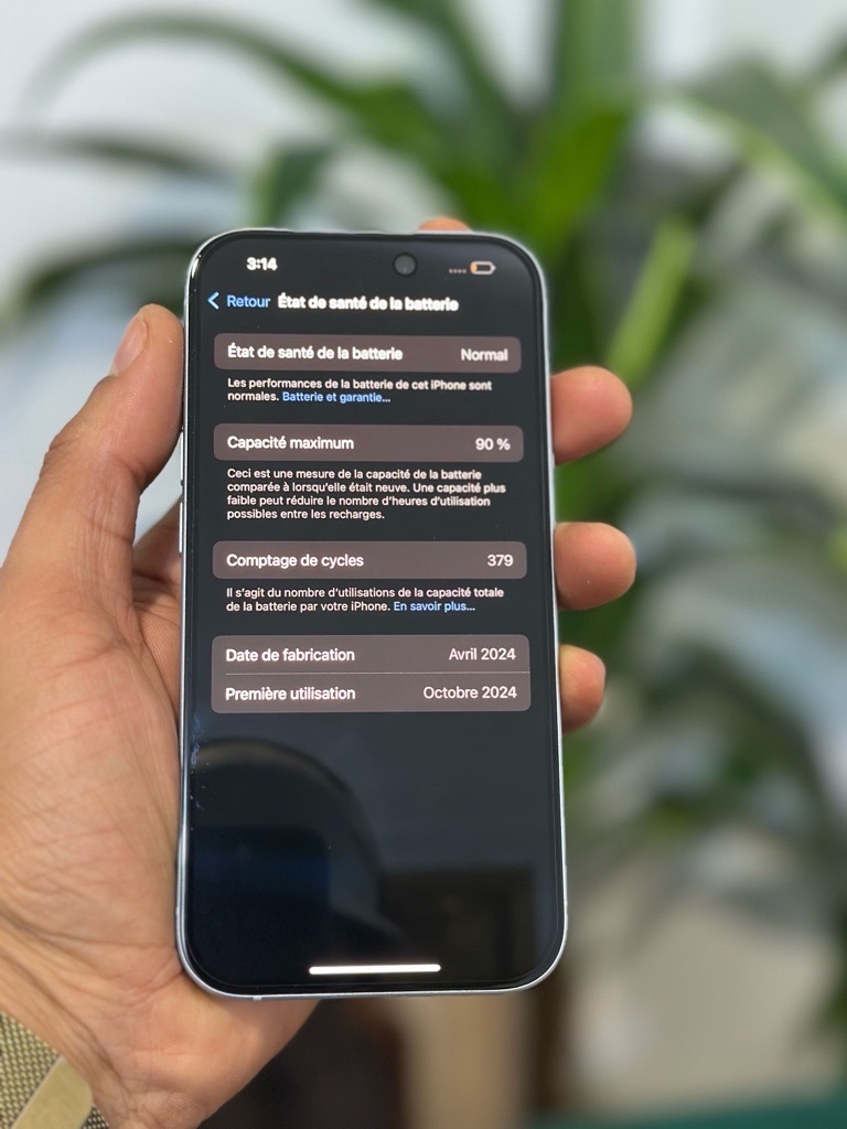 Iphone 15   90%    128GB 