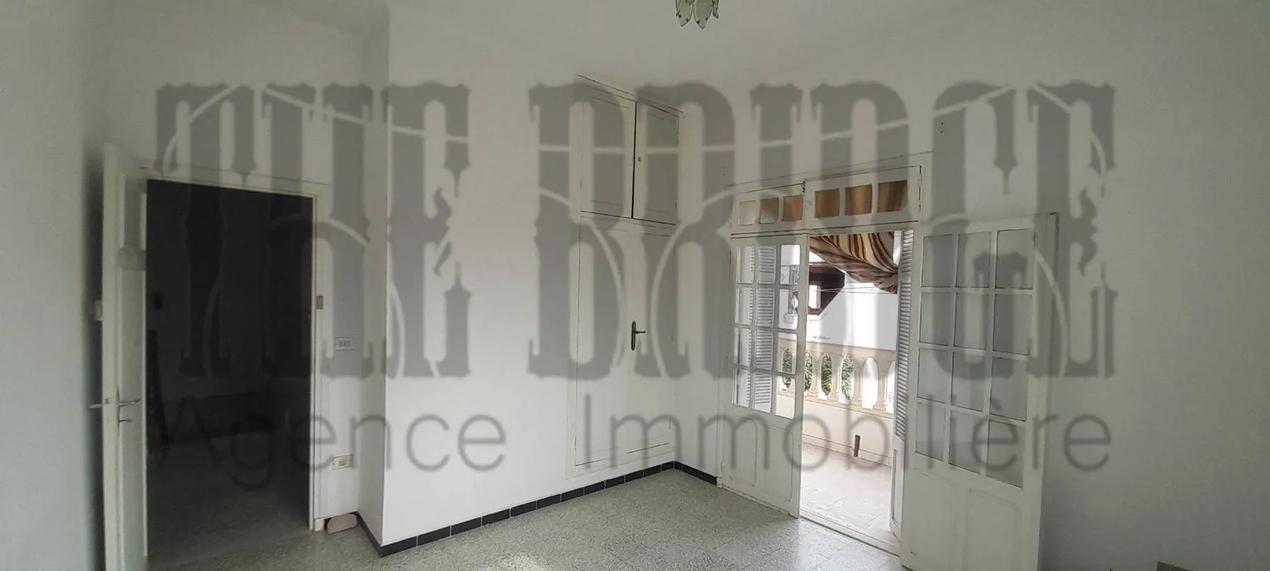 Villa à vendre à Grombalia