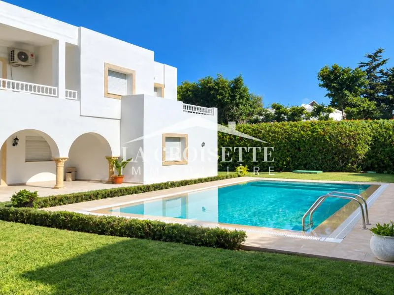 Villa S+5 avec piscine à La Marsa MVL0468