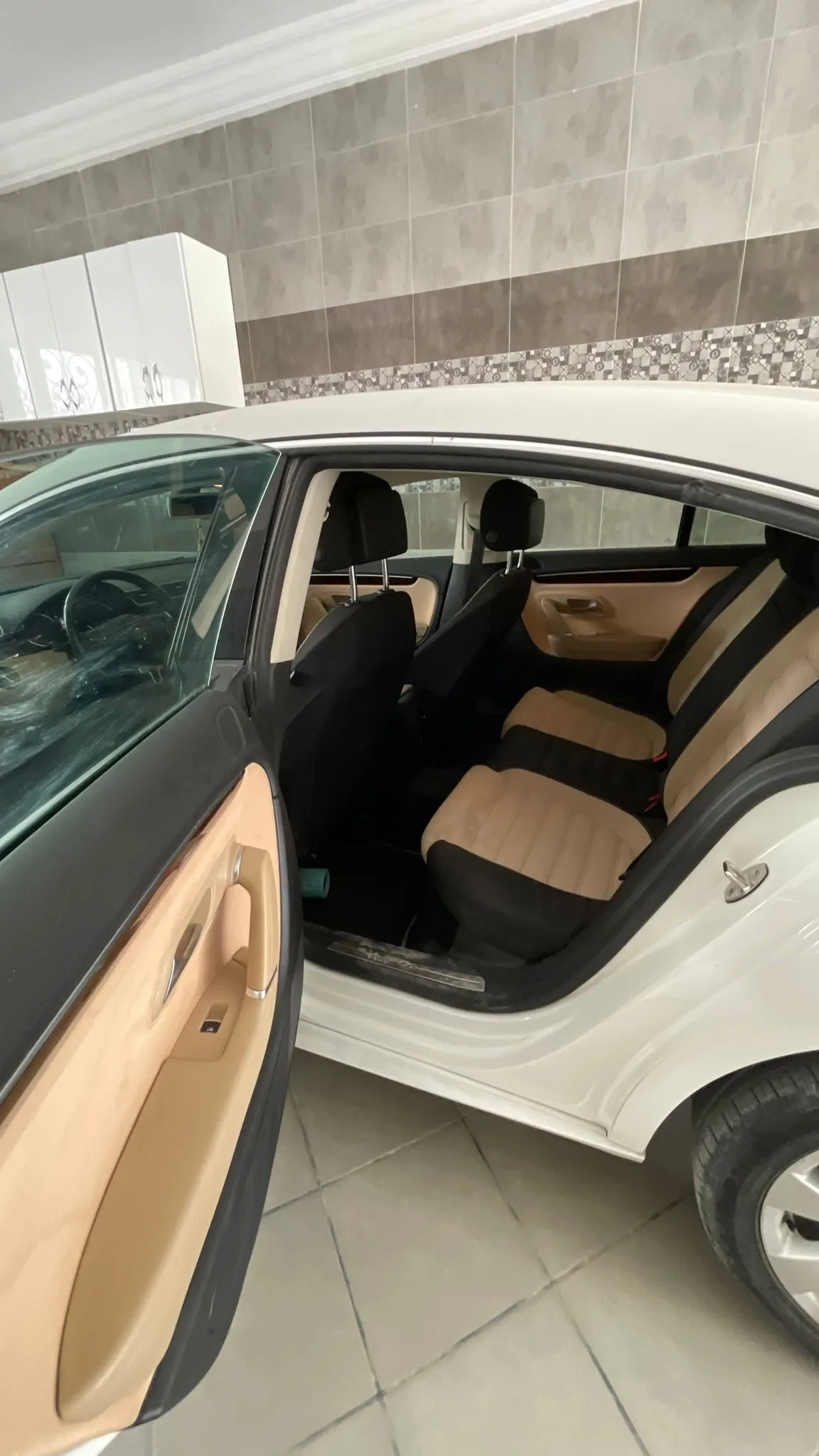 Volkswagen Passat CC Sport Blanche – Excellent État – Faible Kilométrage – Prix Exceptionnel