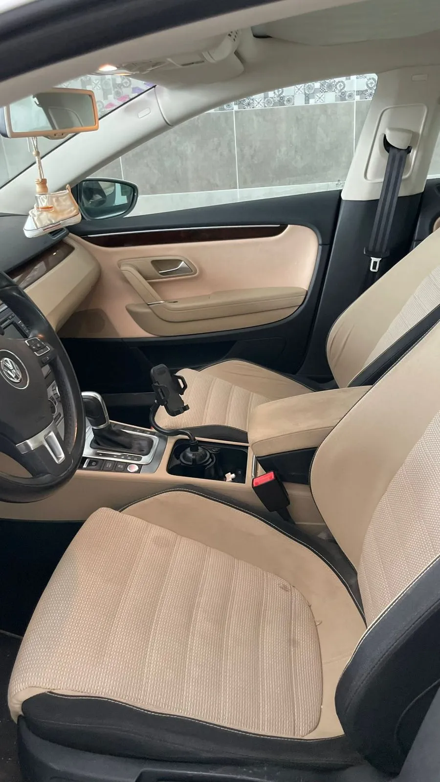 Volkswagen Passat CC Sport Blanche – Excellent État – Faible Kilométrage – Prix Exceptionnel