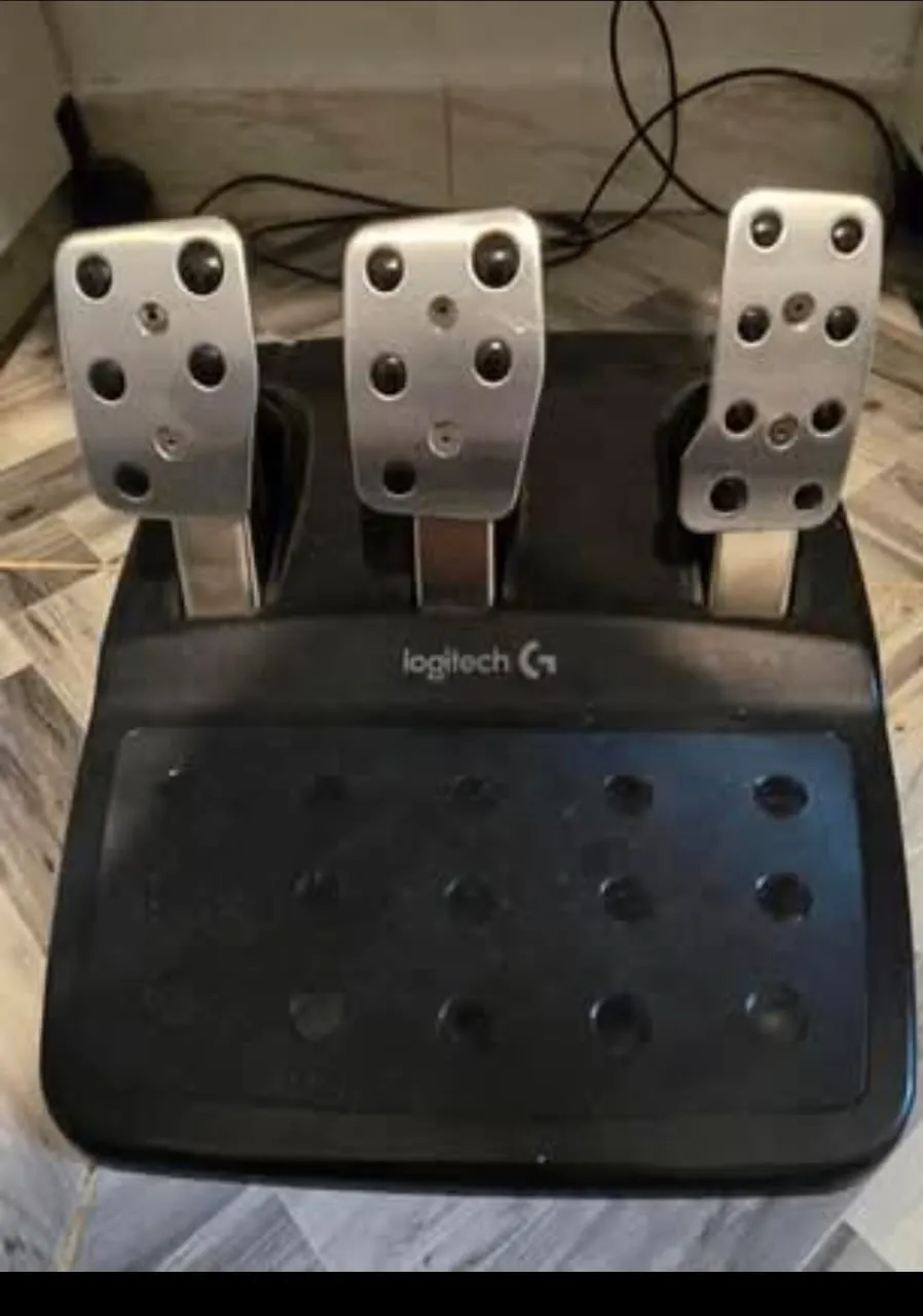 Volant Logitech G29 + shifter