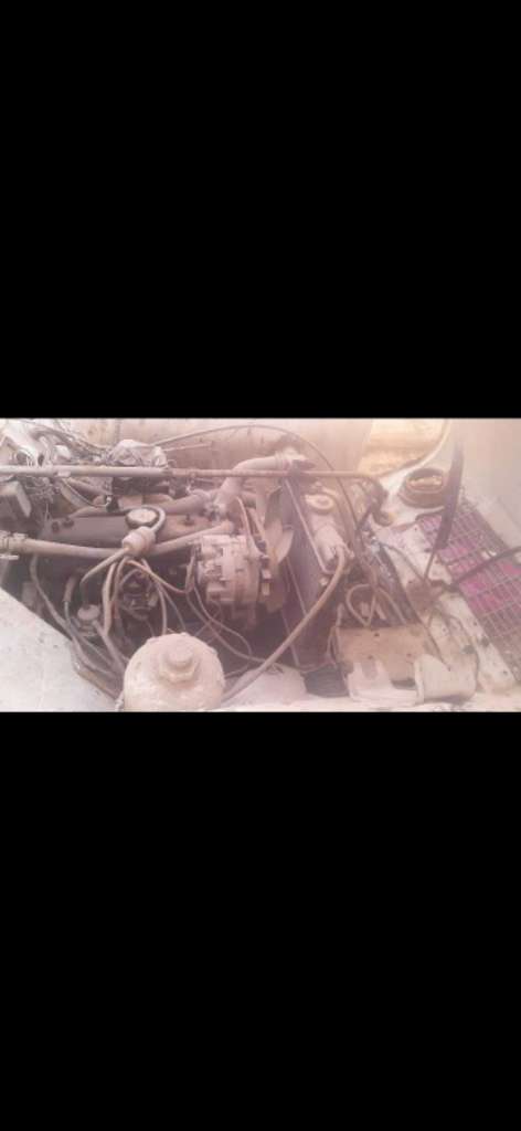 4L vendre complet ou Moteur 