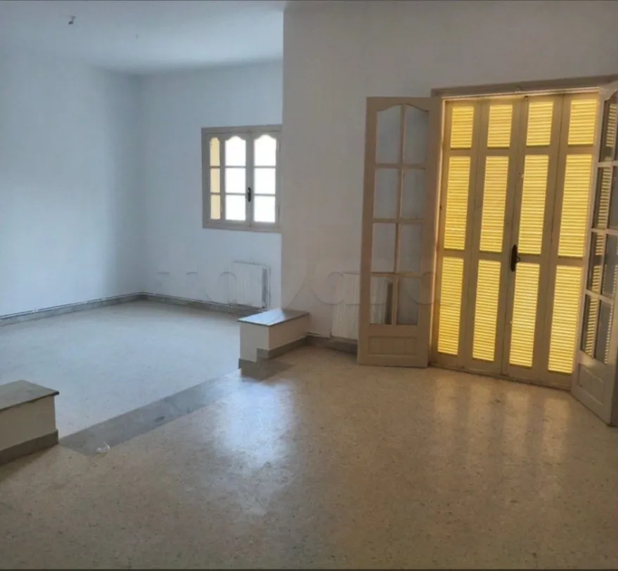 Location VILLA S6 vide à El Manar 3