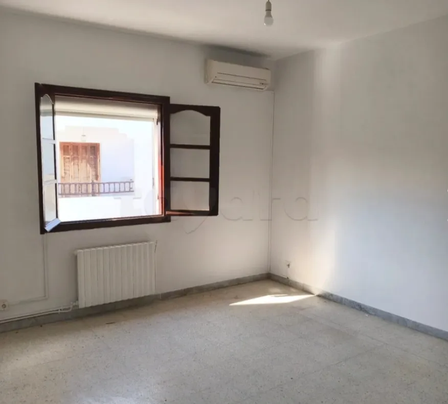 Location VILLA S6 vide à El Manar 3