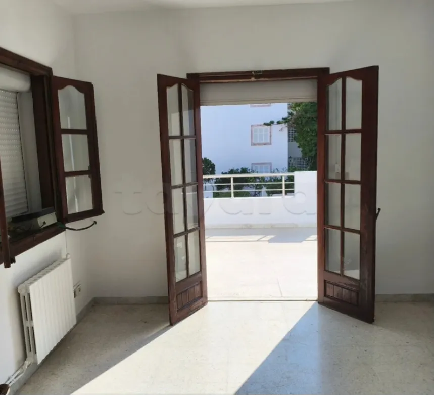 Location VILLA S6 vide à El Manar 3