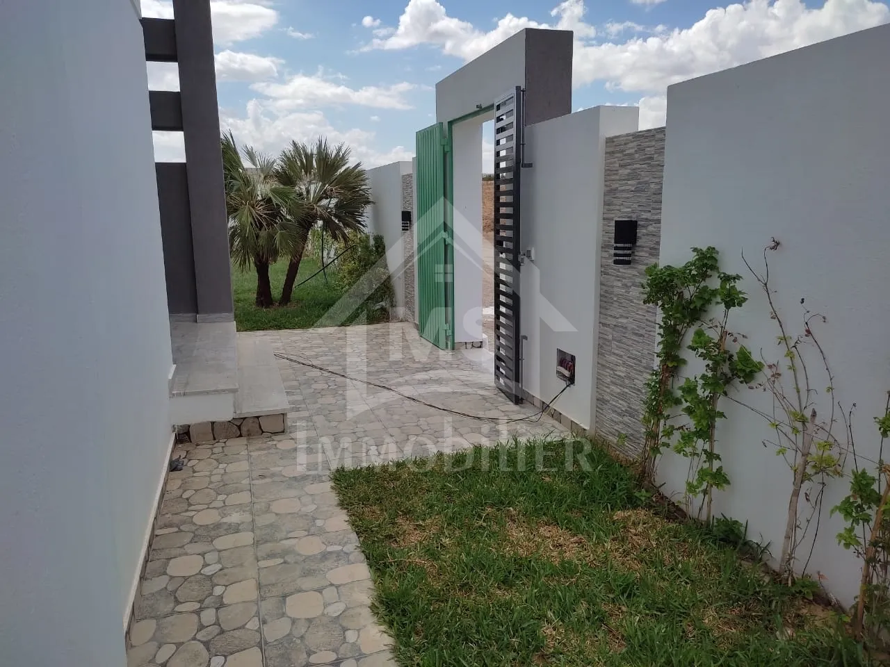 Villa S+4 toute neuve avec jardin et piscine Ă Hammamet Sud 51355351