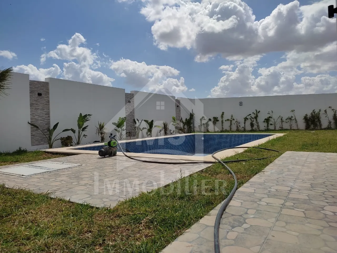 Villa S+4 toute neuve avec jardin et piscine Ă Hammamet Sud 51355351