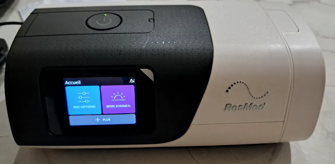 Appareil CPAP / PPC ResMed AirSense 11 AutoSet (Neuf - 136h) + Masque offert