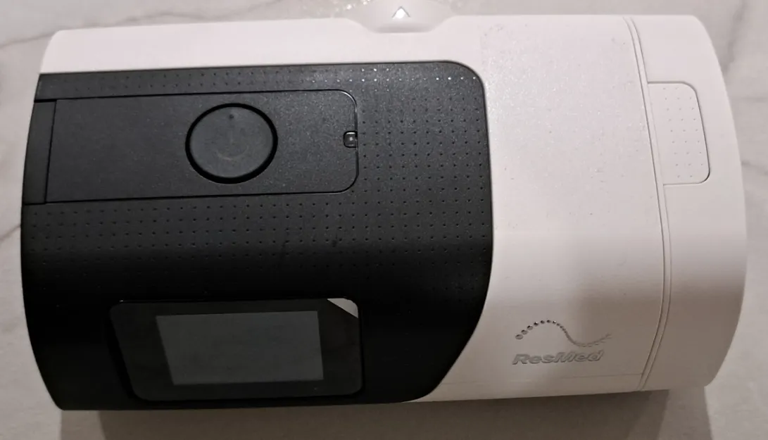 Appareil CPAP / PPC ResMed AirSense 11 AutoSet (Neuf - 136h) + Masque offert