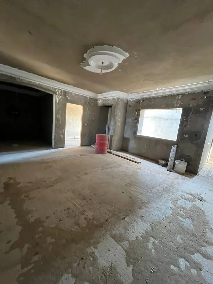 2 étages de villa inachevés à vendre-Bizerte