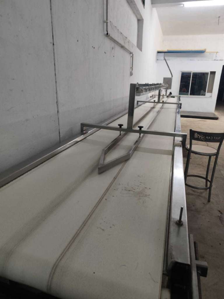 Tapis de triage des dattes