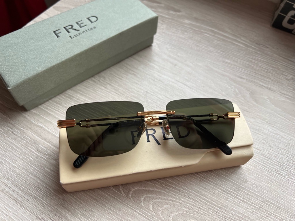 lunettes soleil homme FRED 