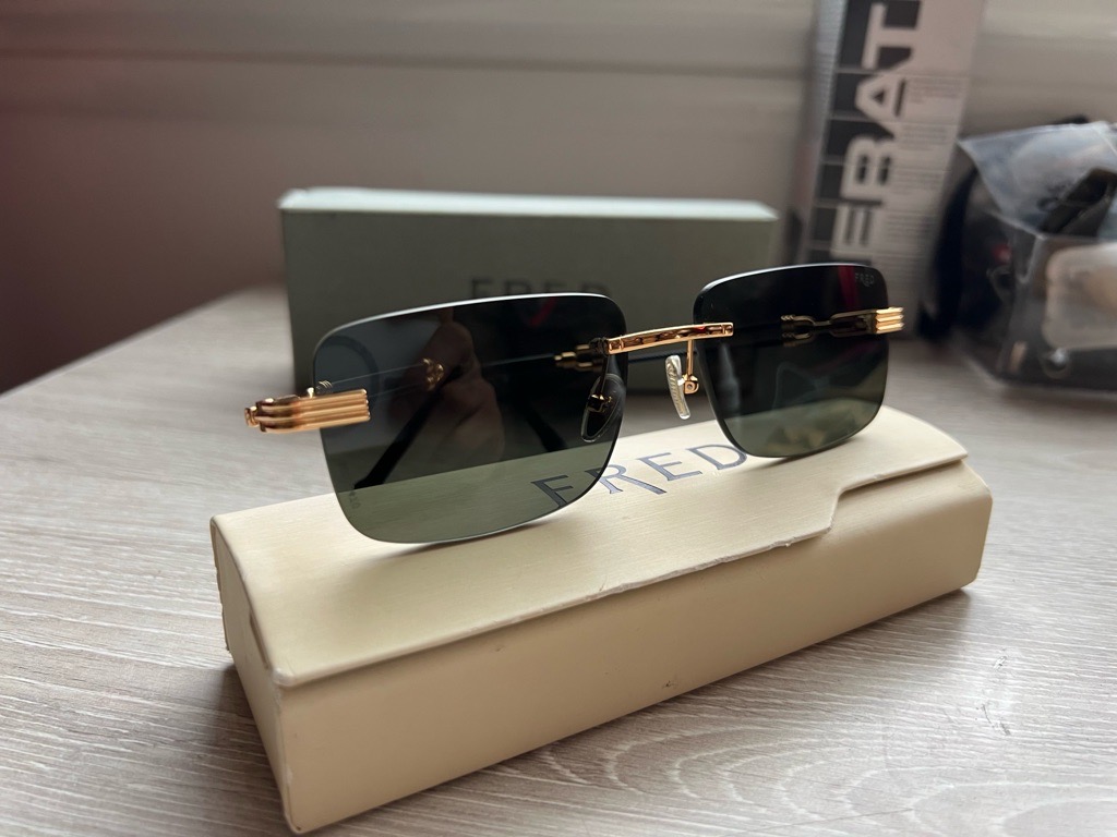 lunettes soleil homme FRED 