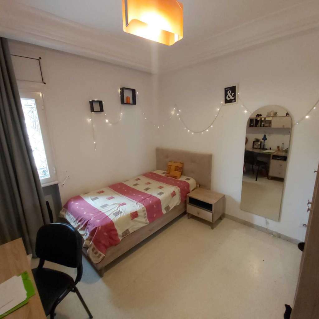 AV. S+3 Standing a SOUKRA