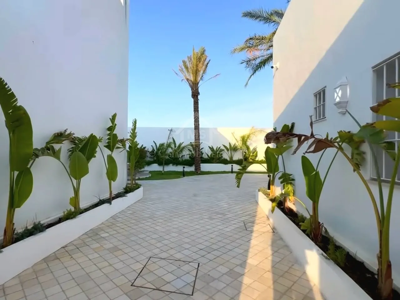 Charmante villa avec piscine à vendre à hammamet 51355351