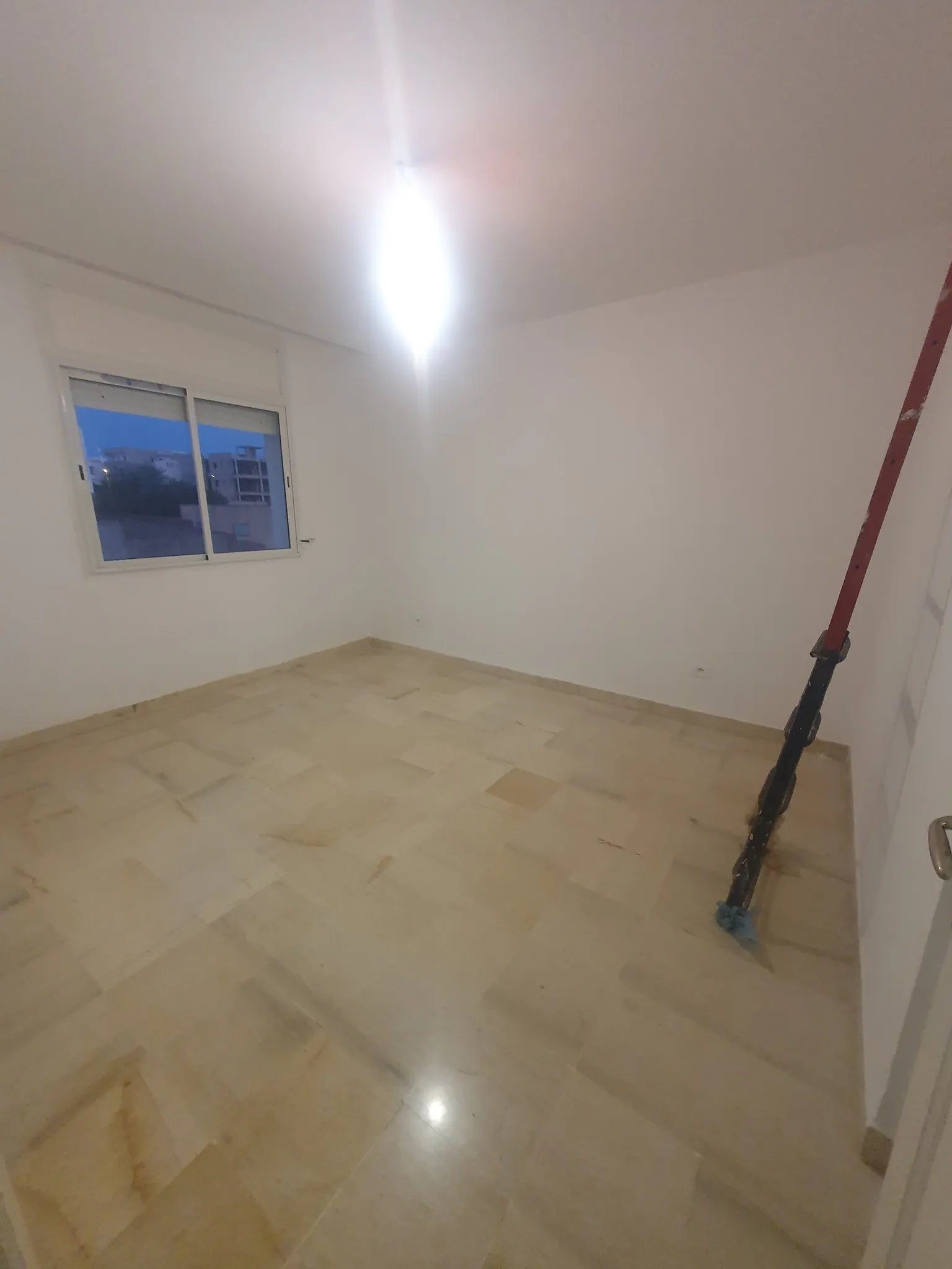 s+1 situé a manar 1