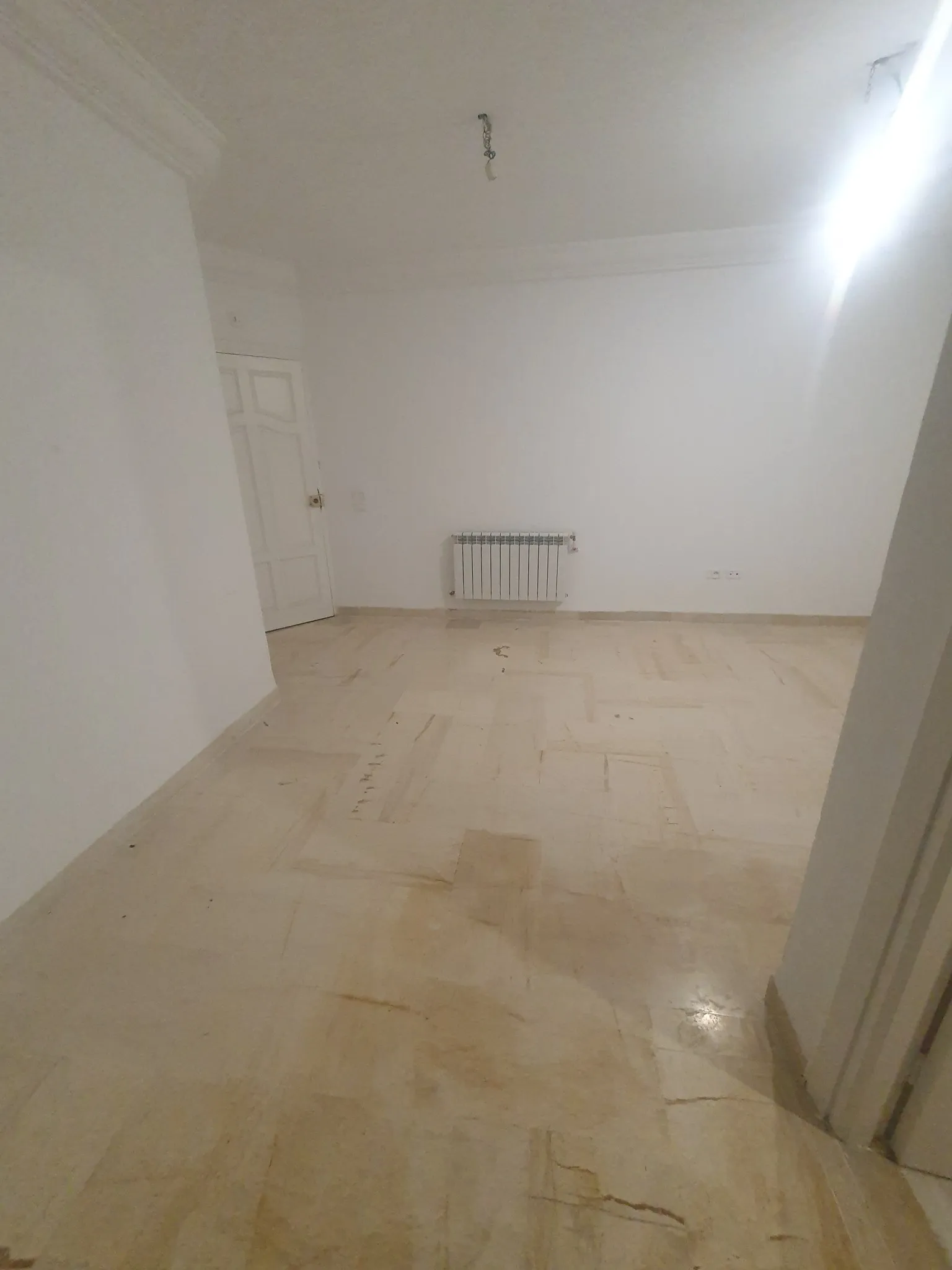 s+1 situé a manar 1