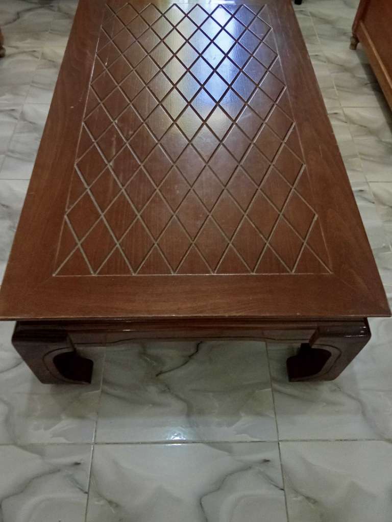 Table pour salon 