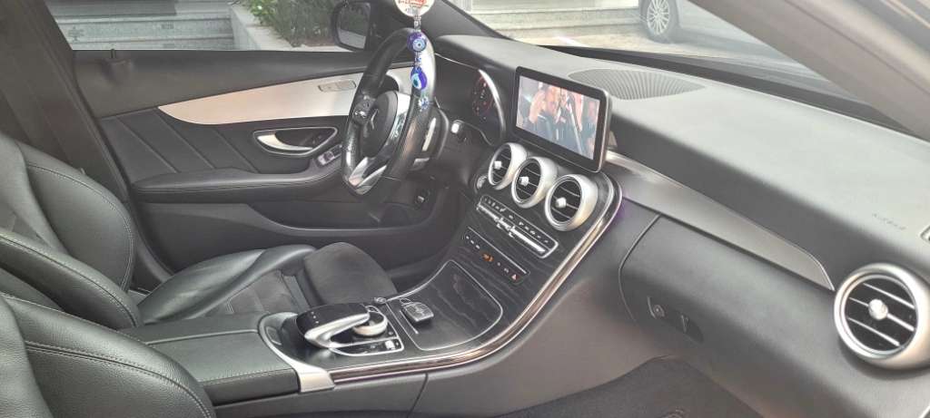 Classe c 200 essence AMG +