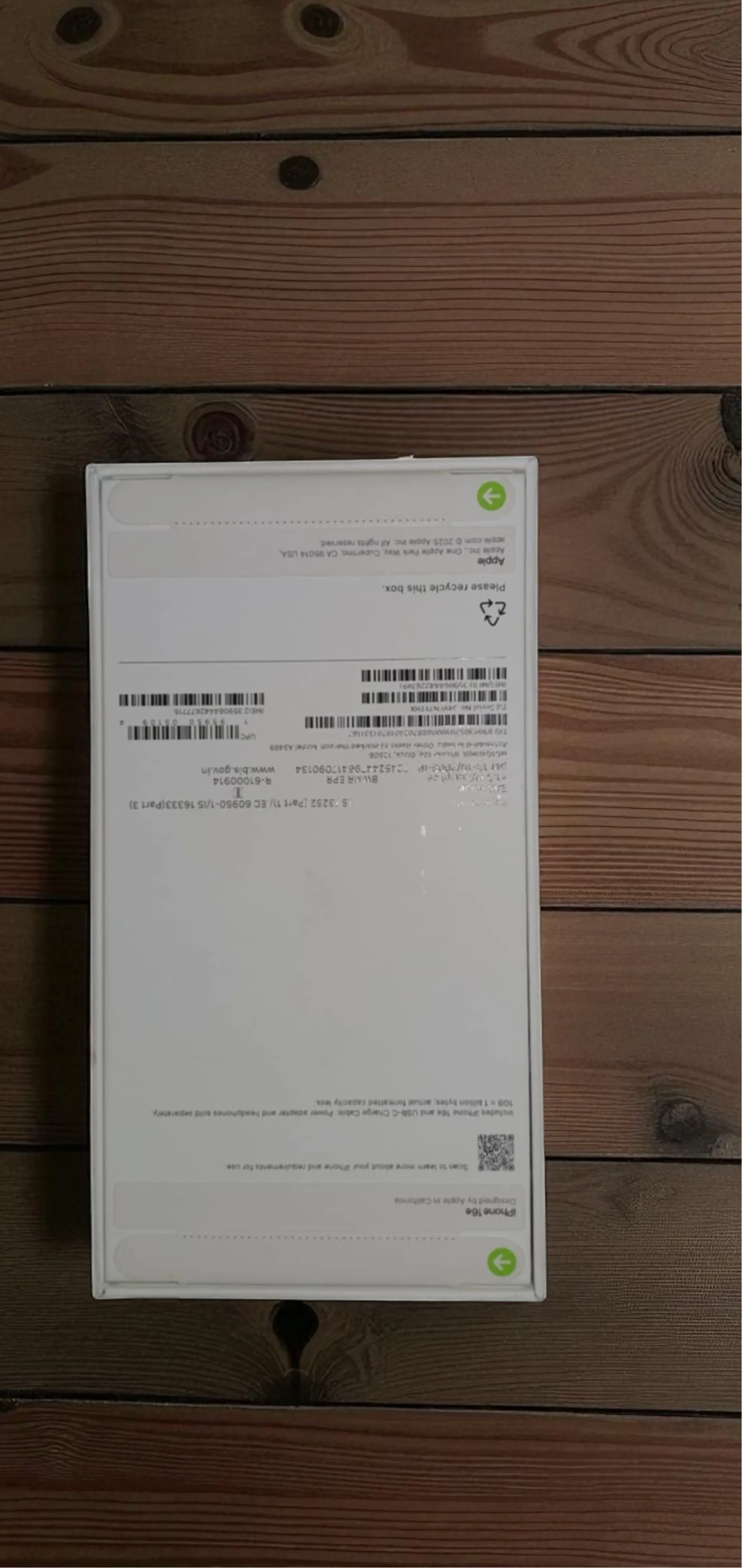 A VENDRE iPhone 6e + accessoires cachetés