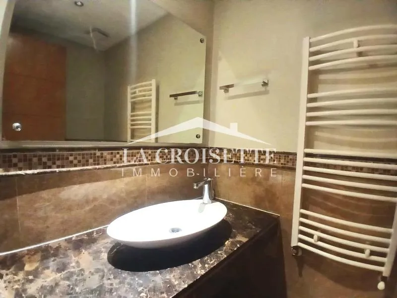 Appartement S+4 avec chambre de service et jardin aux Berges du Lac 2 MAL2010