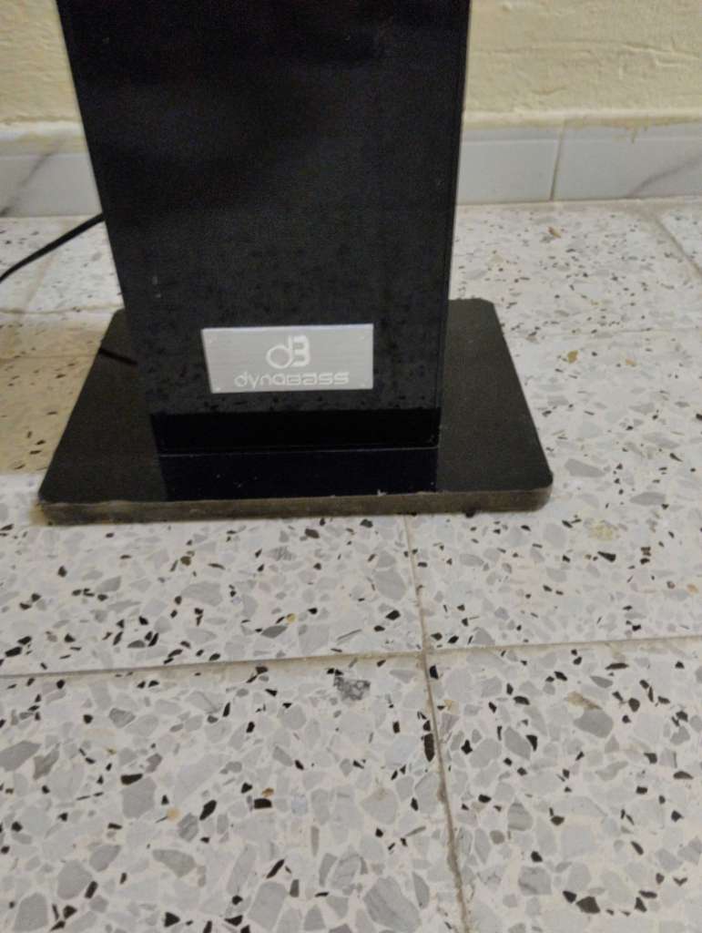 Baffle Bluetooth steaming music radio usb auxiliaire. 