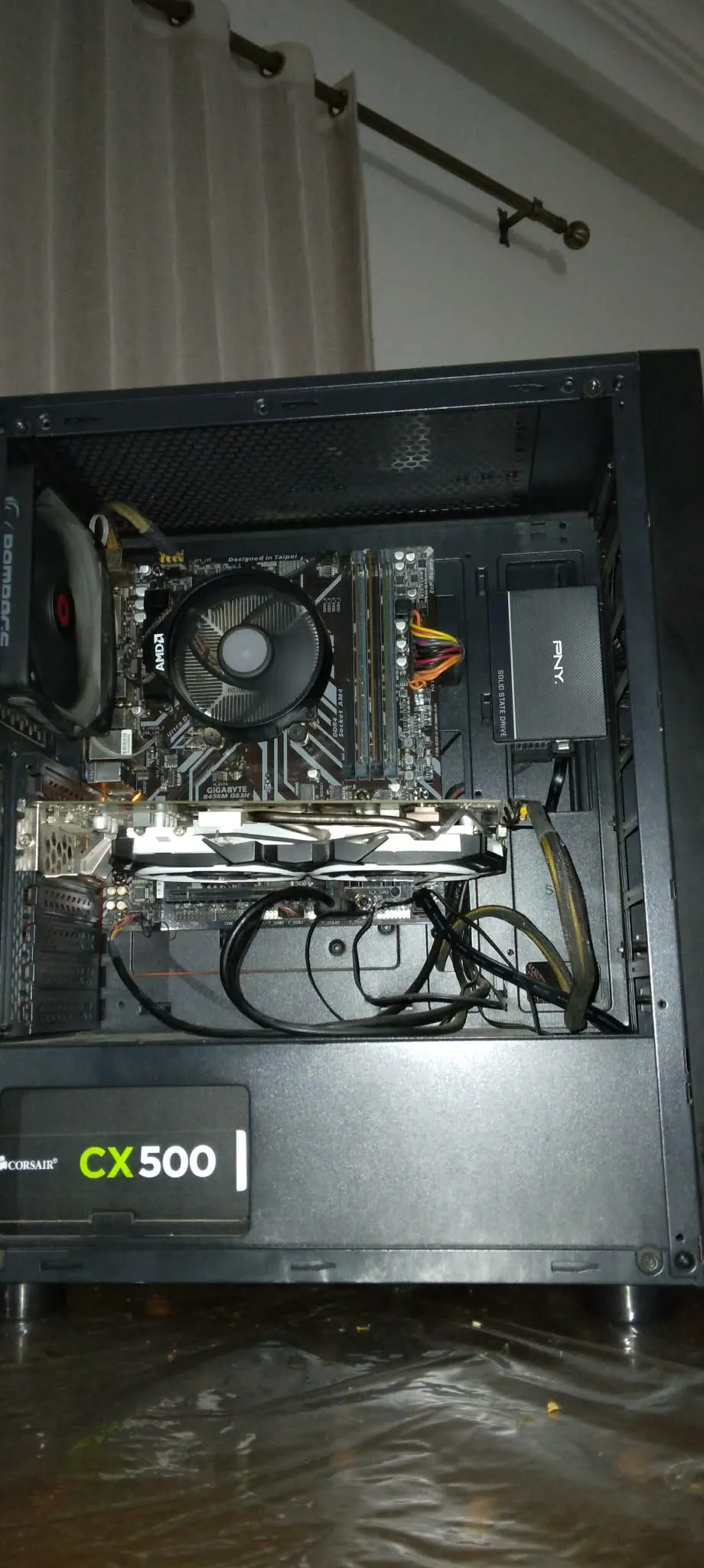 Unité Gamer R5 1600AF 16Go RX 580 8Go SSD 500 Go