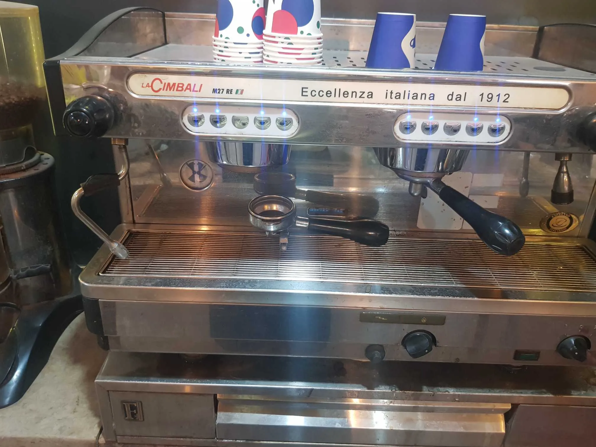 matriel caffee frigo technique en tres bonne état  lel bi3